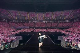 ‘TAEYEON’ ครองบัลลังก์ศิลปินหญิงเดี่ยวเกาหลีคนแรก ที่ประสบความสำเร็จกับการจัดคอนเสิร์ตเดี่ยว 2 รอบการแสดง ณ อิมแพ็ค อารีน่า และบัตรจำหน่ายหมดกว่า 18,000 ใบ ด้วยคอนเสิร์ตสุดยิ่งใหญ่ TAEYEON CONCERT - The ODD Of LOVE in BANGKOK 